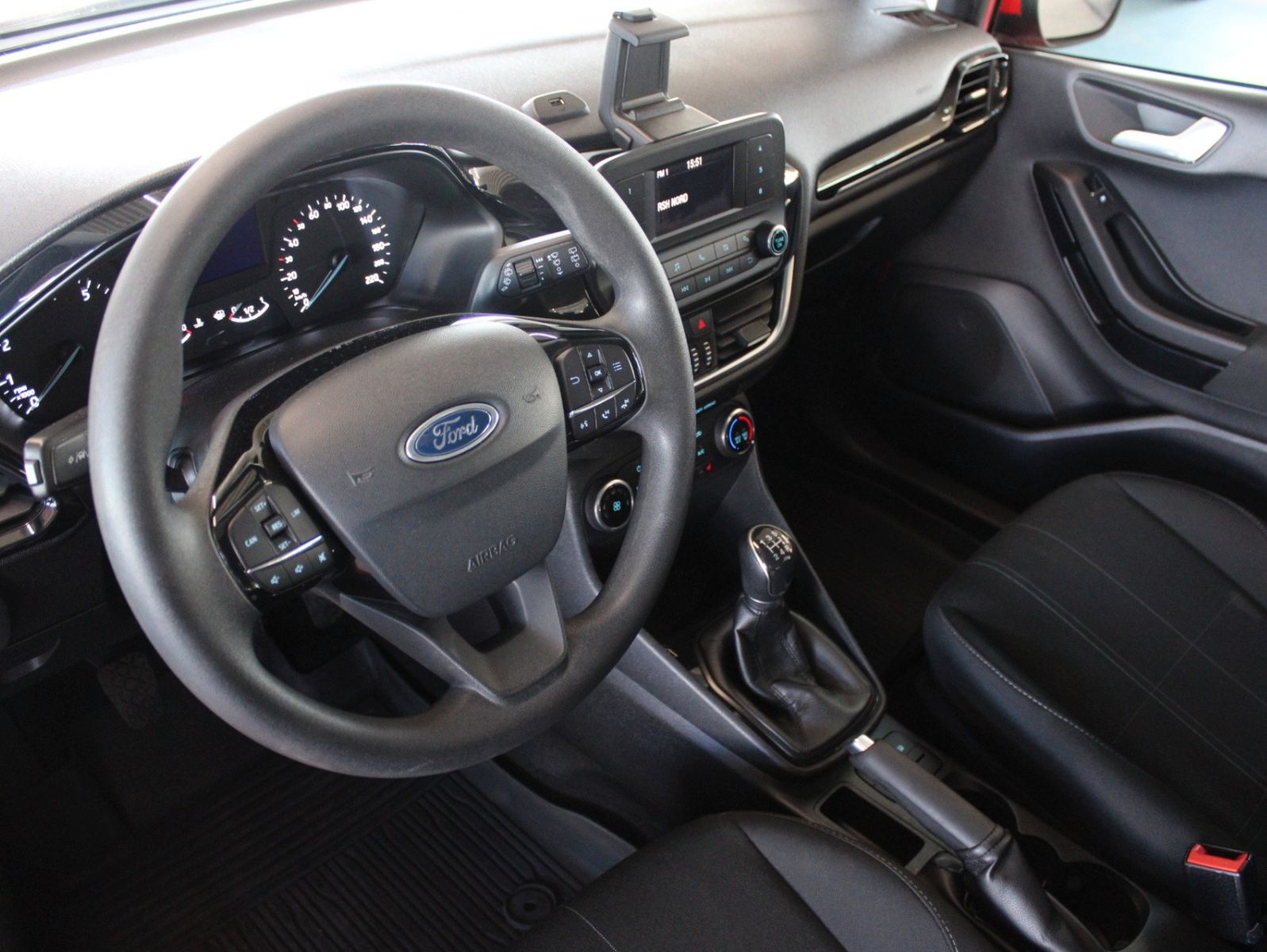 Fahrzeugabbildung Ford Fiesta TREND 5-trg KLIMA WinterPaket aus 1.Hand