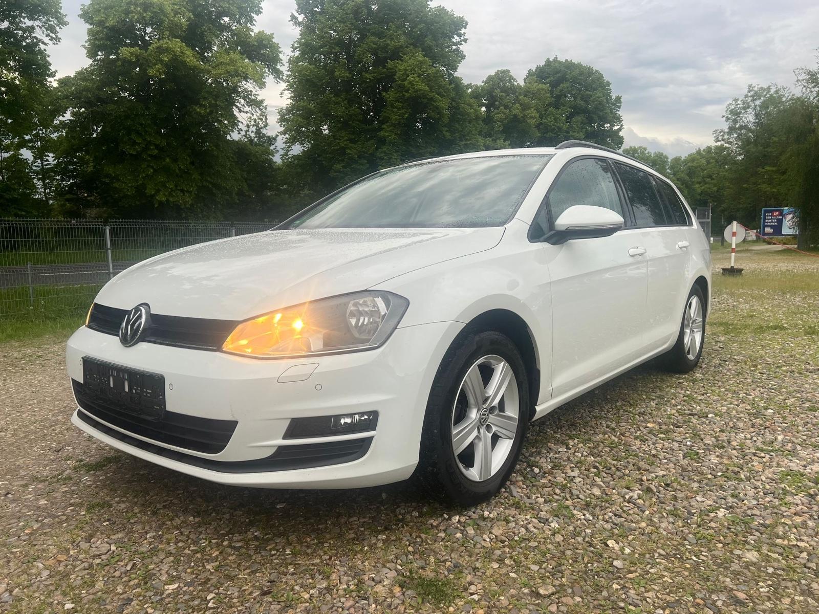 Volkswagen Golf Variant 1,6 TDI/SHZ/PDC/KLIMAAUTO/NAVI/