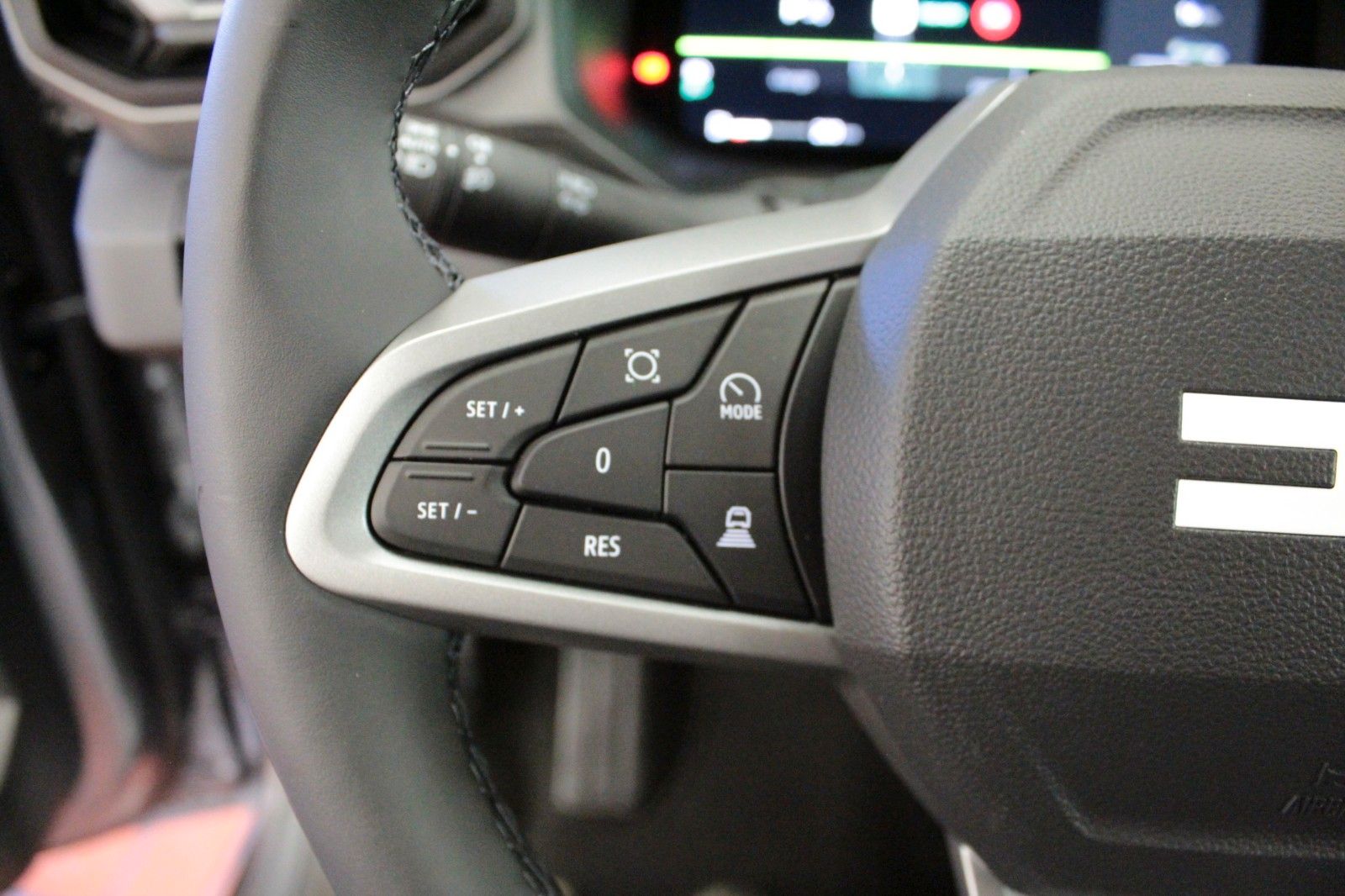 Fahrzeugabbildung Dacia Bigster hybrid   140 Journey   Winterpaket *City