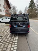 Volkswagen T6 California - blaue Volkswagen T6 California