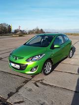 Mazda 2 1.3 MZR 62kW Active Active - Mazda 2: Grün