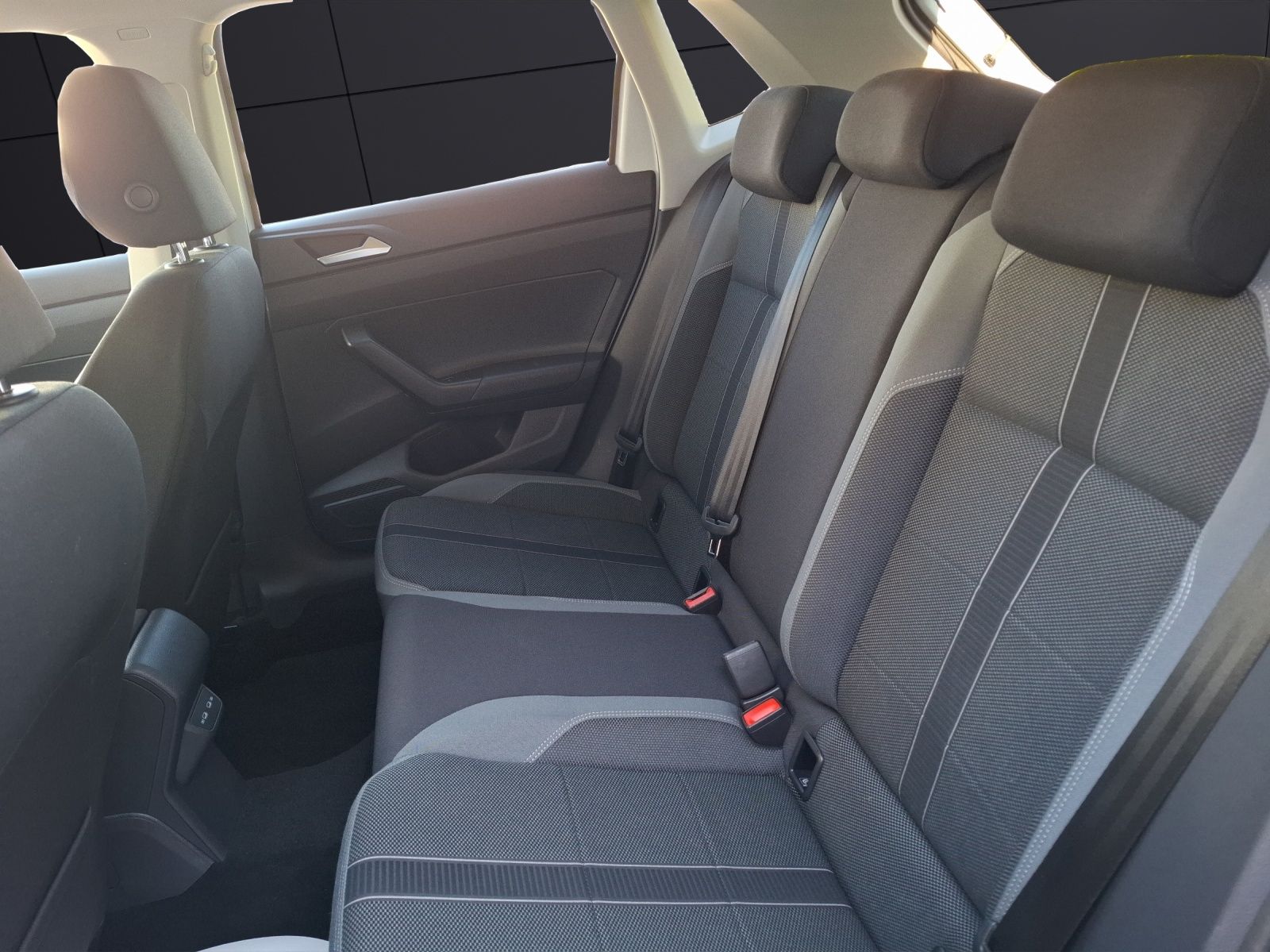 Fahrzeugabbildung Volkswagen Polo TSI Style Matrix Navi AID PDC SH LM
