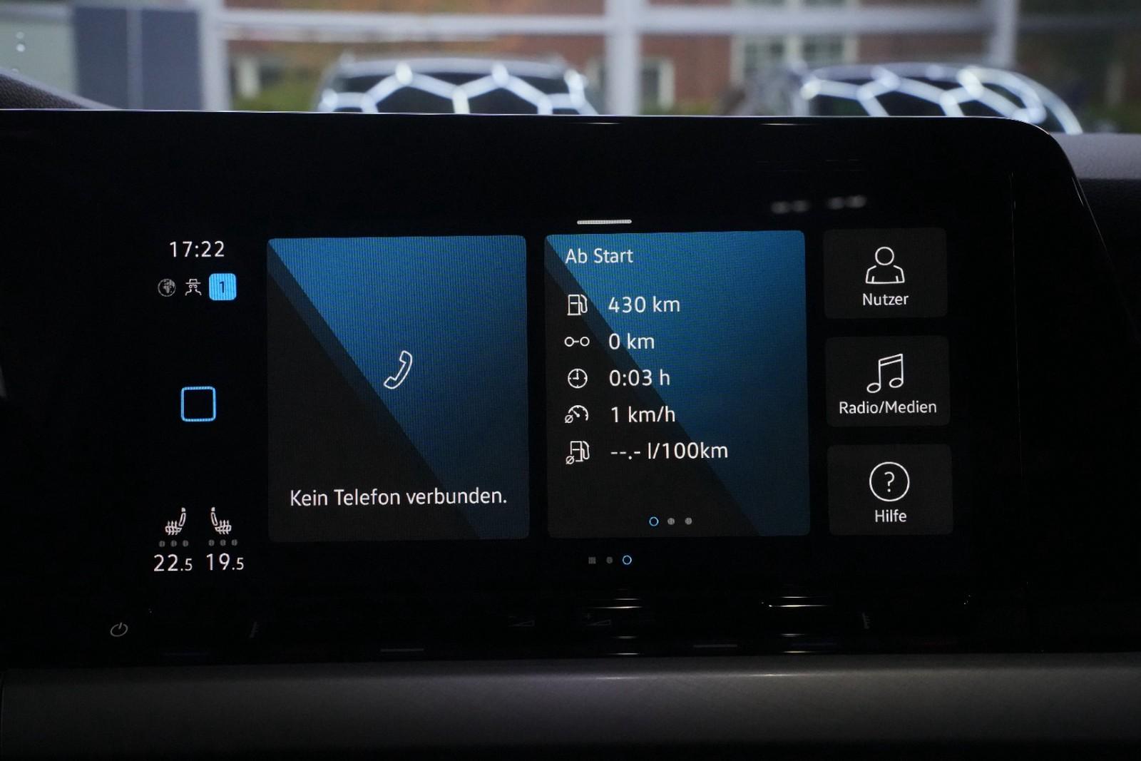 Volkswagen Golf VIII LIFE*ANHÄNGERKUPPLUNG*PDC*ACC*PDC*NAVI