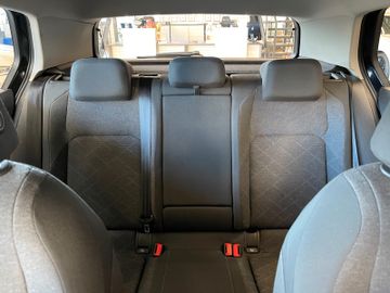 Volkswagen Golf VIII Lim. Life *FAHRSCHULAUTO*LED*AHK*ACC*