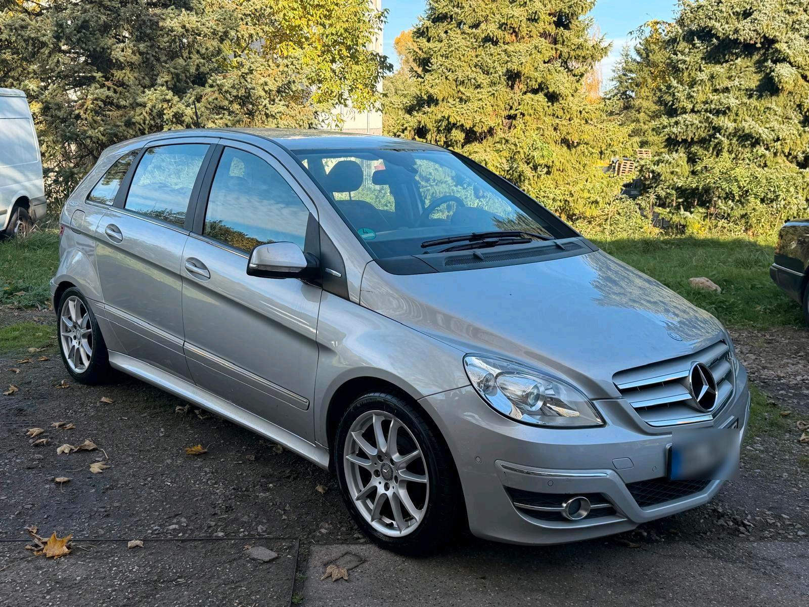 Mercedes-Benz B 160