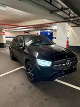 Mercedes-Benz GLC 300 de 4MATIC Coupé - Mercedes-Benz GLC 300 Gebrauchtwagen in Frankfurt