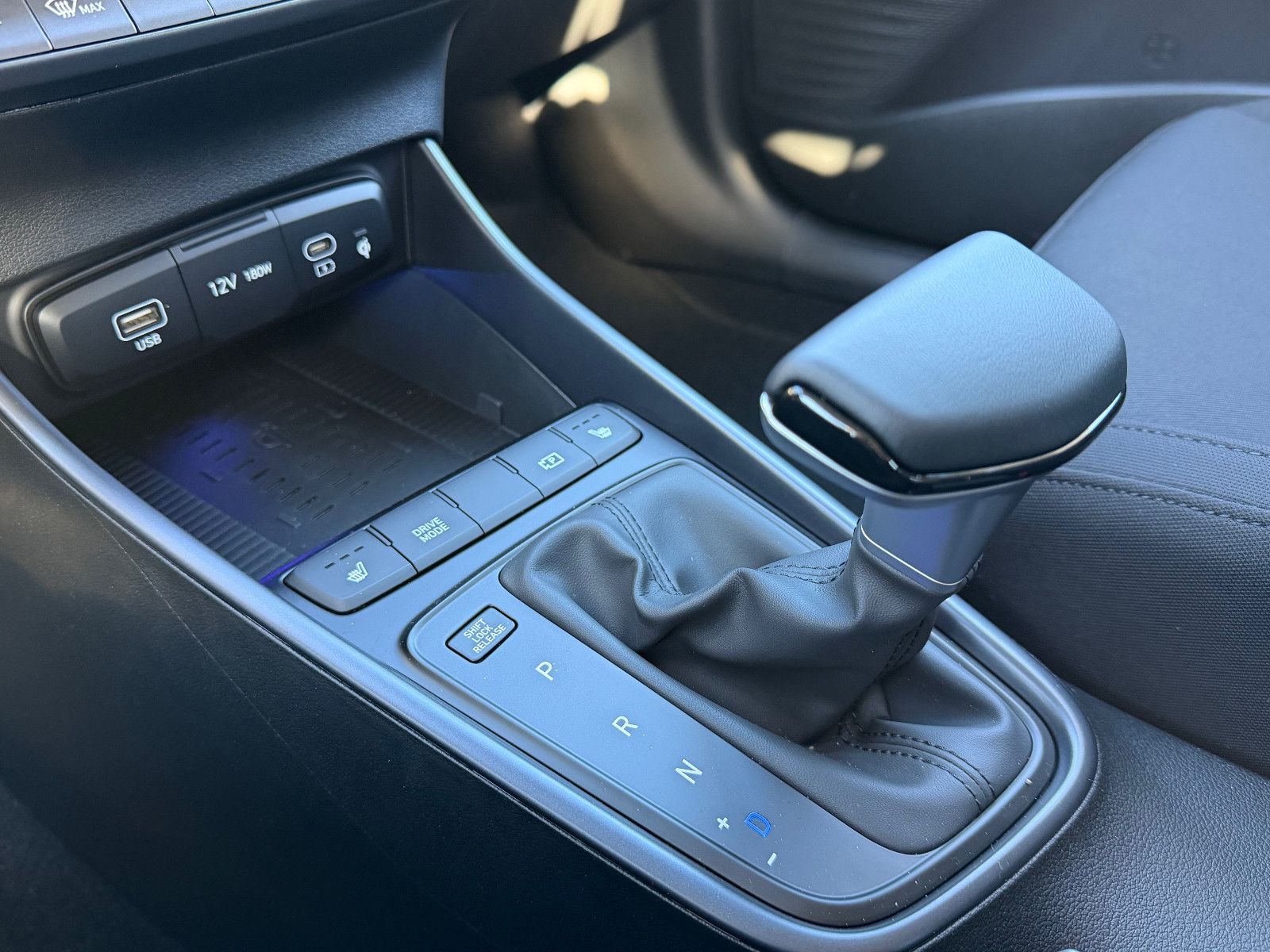 Fahrzeugabbildung Hyundai BAYON 1.0 T-GDI Trend *Spurhalte*Kamera*LED*PDC*