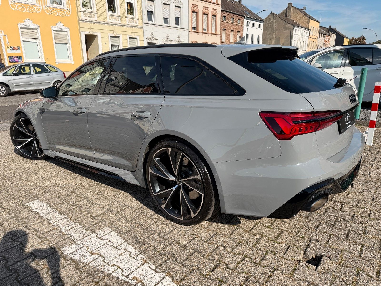 Fahrzeugabbildung Audi RS6 Avant 4.0 TFSI quattro 1-HD. RS DYNAM. NARDO
