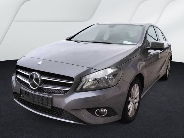 MERCEDES-BENZ A 180 BlueEfficiency*NAVI*KAMERA*