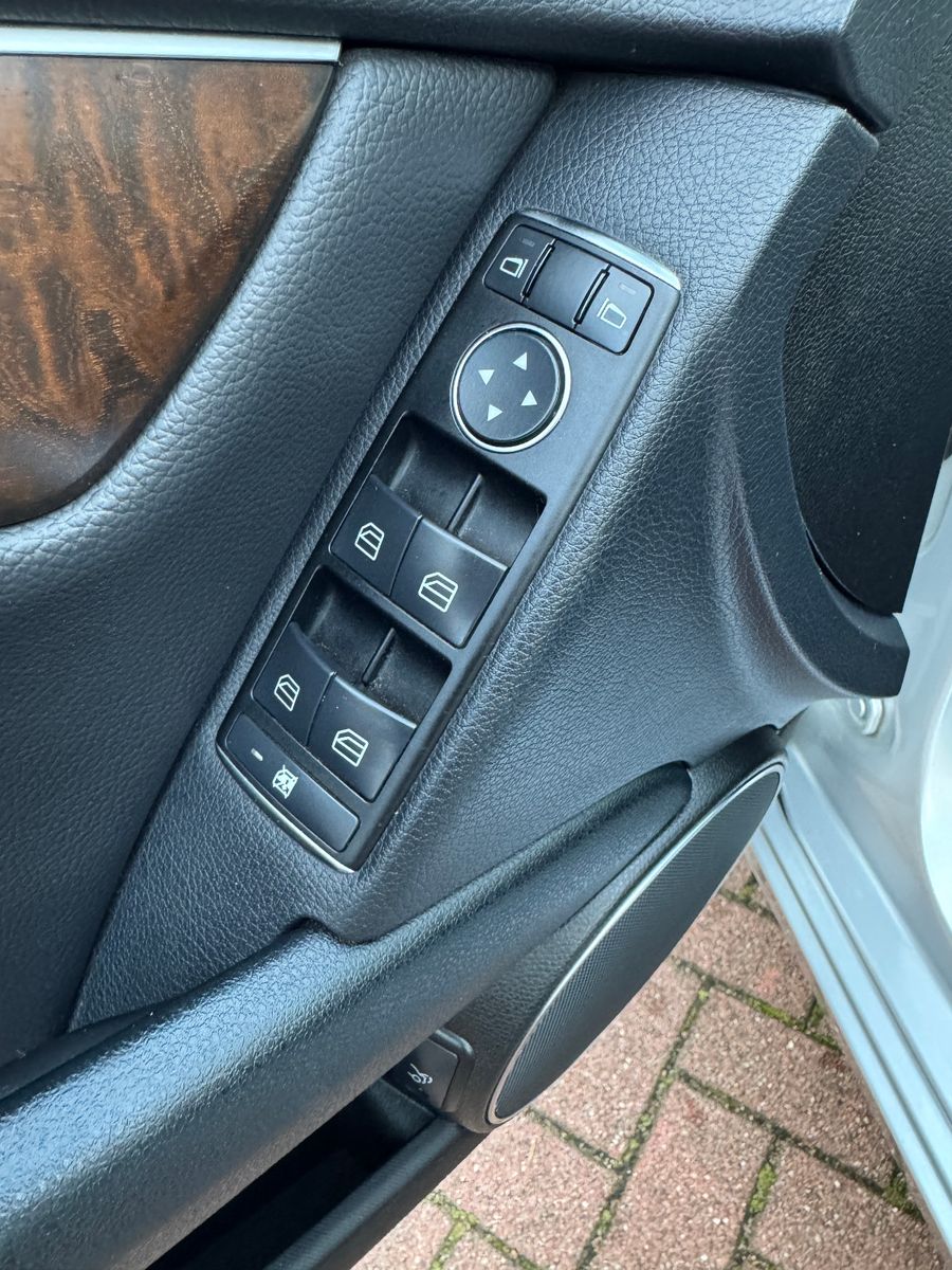 Fahrzeugabbildung Mercedes-Benz C 200 BE 7GT ELEGANCE NAVI ILS AHK SPORT 18 ALU