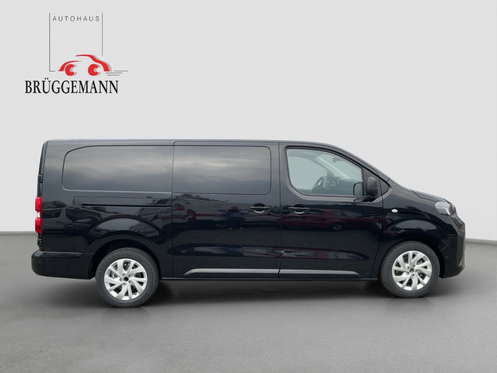 Fahrzeugabbildung Fiat Scudo L3 177 PS Multicab Automatik Leder AHK