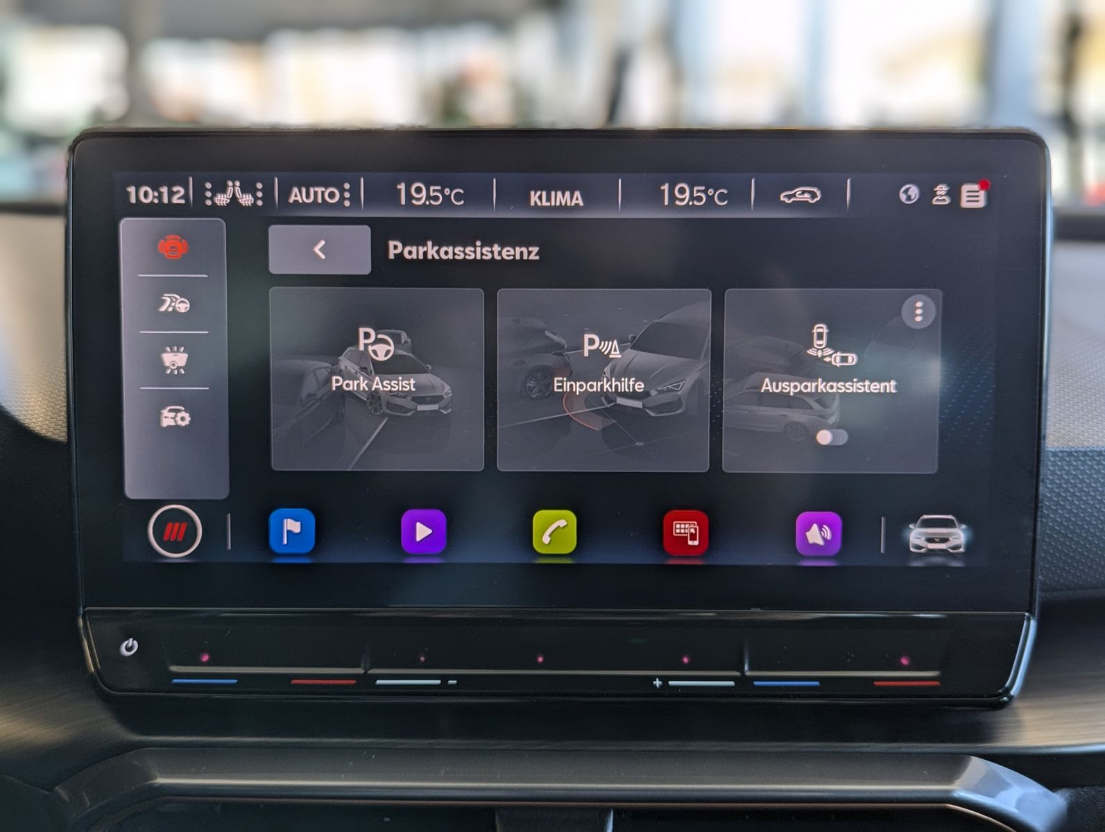 Fahrzeugabbildung CUPRA Leon 1.5eTSI DSG Matrix Cam Vision+ el. Heck AHK