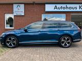 Volkswagen Passat Var. 4Motion 200PS DSG R-LINE(3X)Pan/Sthz - Volkswagen Passat Variant: Blau, Motion