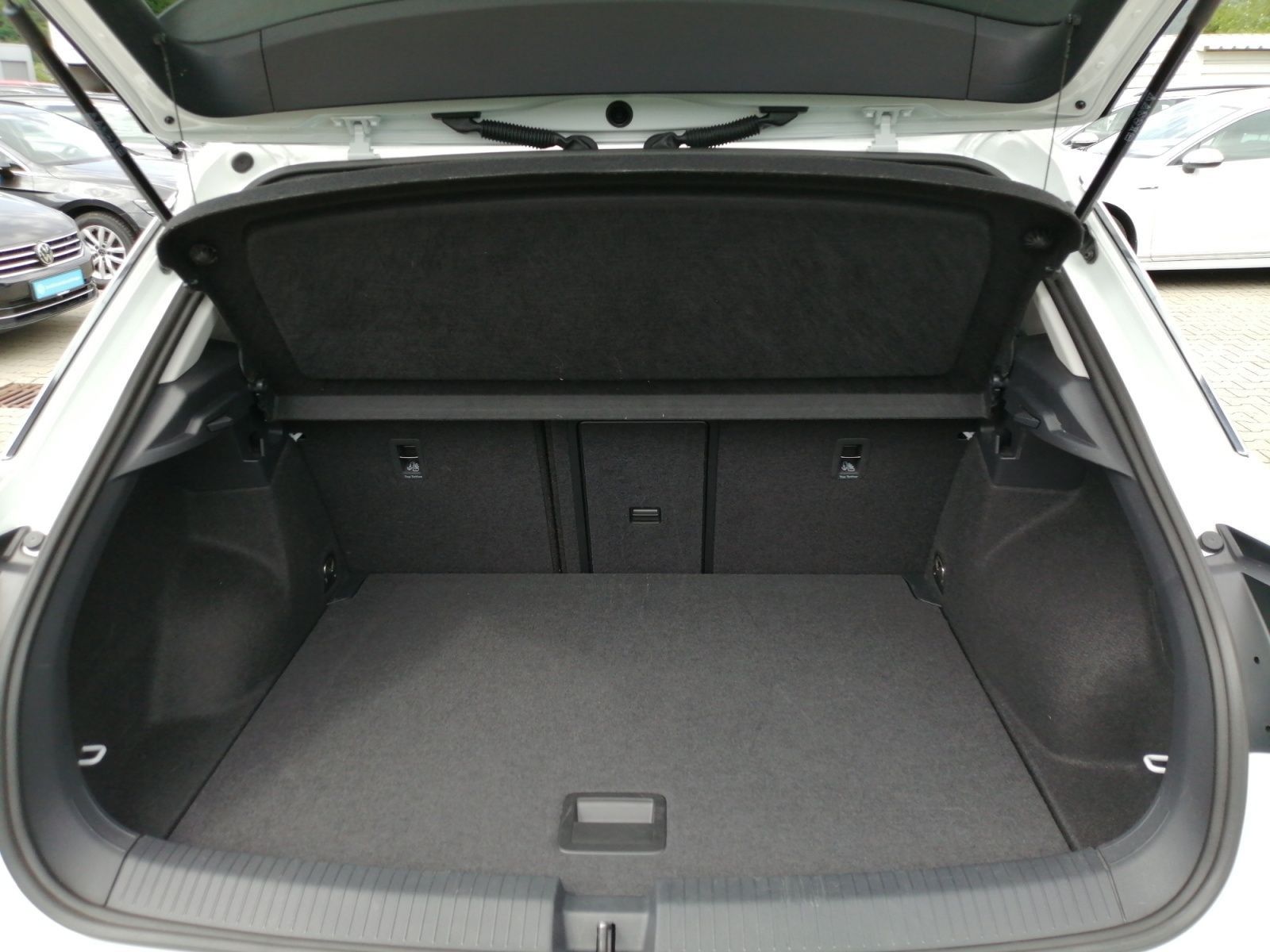 Volkswagen T-Roc - Bild 18