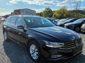 Volkswagen Passat Variant - 1