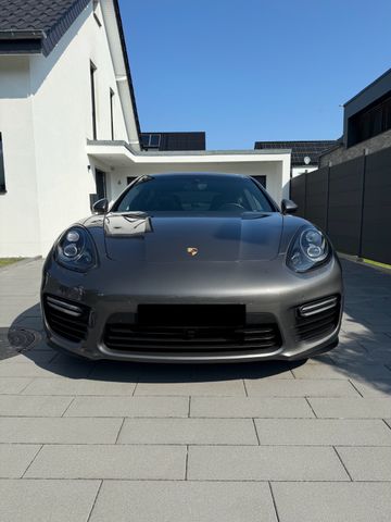 Porsche Panamera GTS | Approved  07/26 | Bose | Winterr.