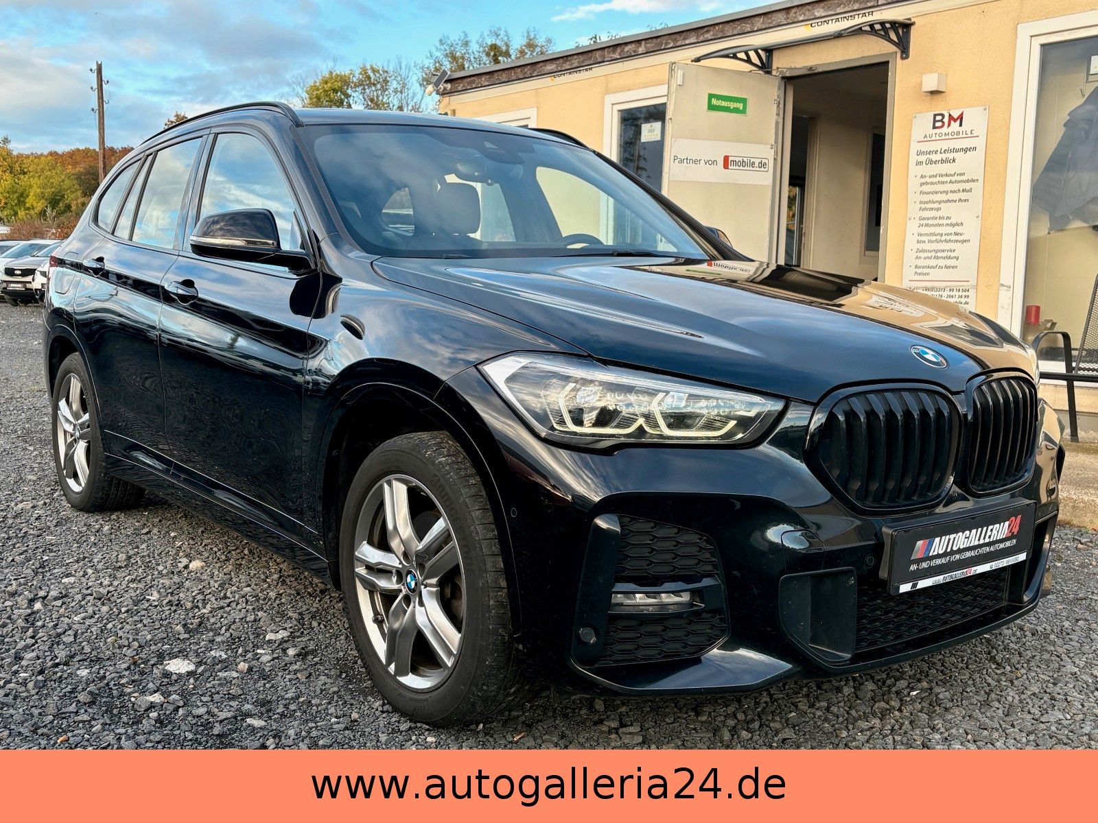 Fahrzeugabbildung BMW X1 sDrive18d Aut. M SPORTPAKET Navi LED Pano HUD