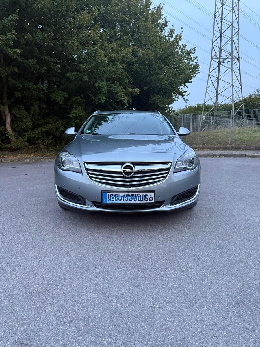 Opel Insignia 2014 — rear view