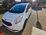 Kia Venga 1.4 CVVT UEFA EURO 2016 UEFA EURO 2016 - weiße Kia Venga