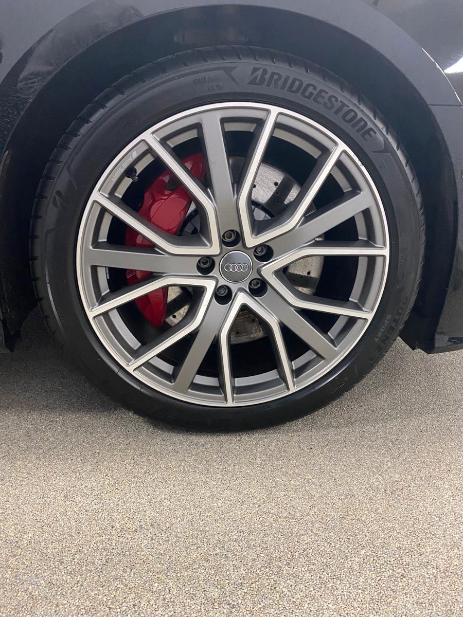 Fahrzeugabbildung Audi A6 55 TFSI e S tronic quattro sport Avant+S-Line