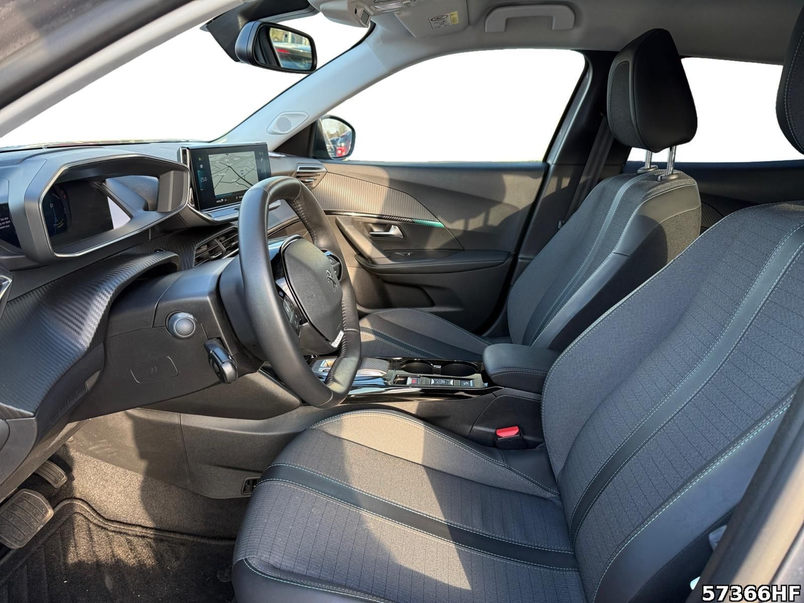 Fahrzeugabbildung Peugeot e-2008 Allure Pack