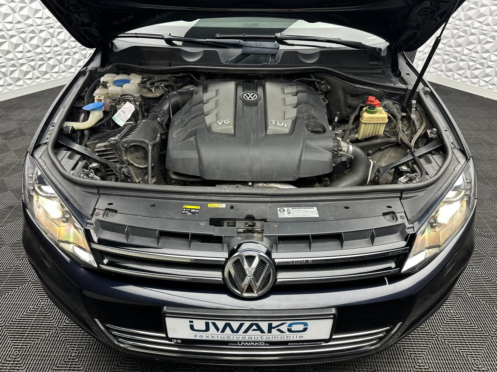 Fahrzeugabbildung Volkswagen TOUAREG 3.0TDI V6/LUFT/PANORAMA/AHK/LED/ACC/NAV