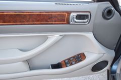 Fahrzeugabbildung Jaguar XJ6 Vanden Plas/Erstlack/Orig. km/Absolut top