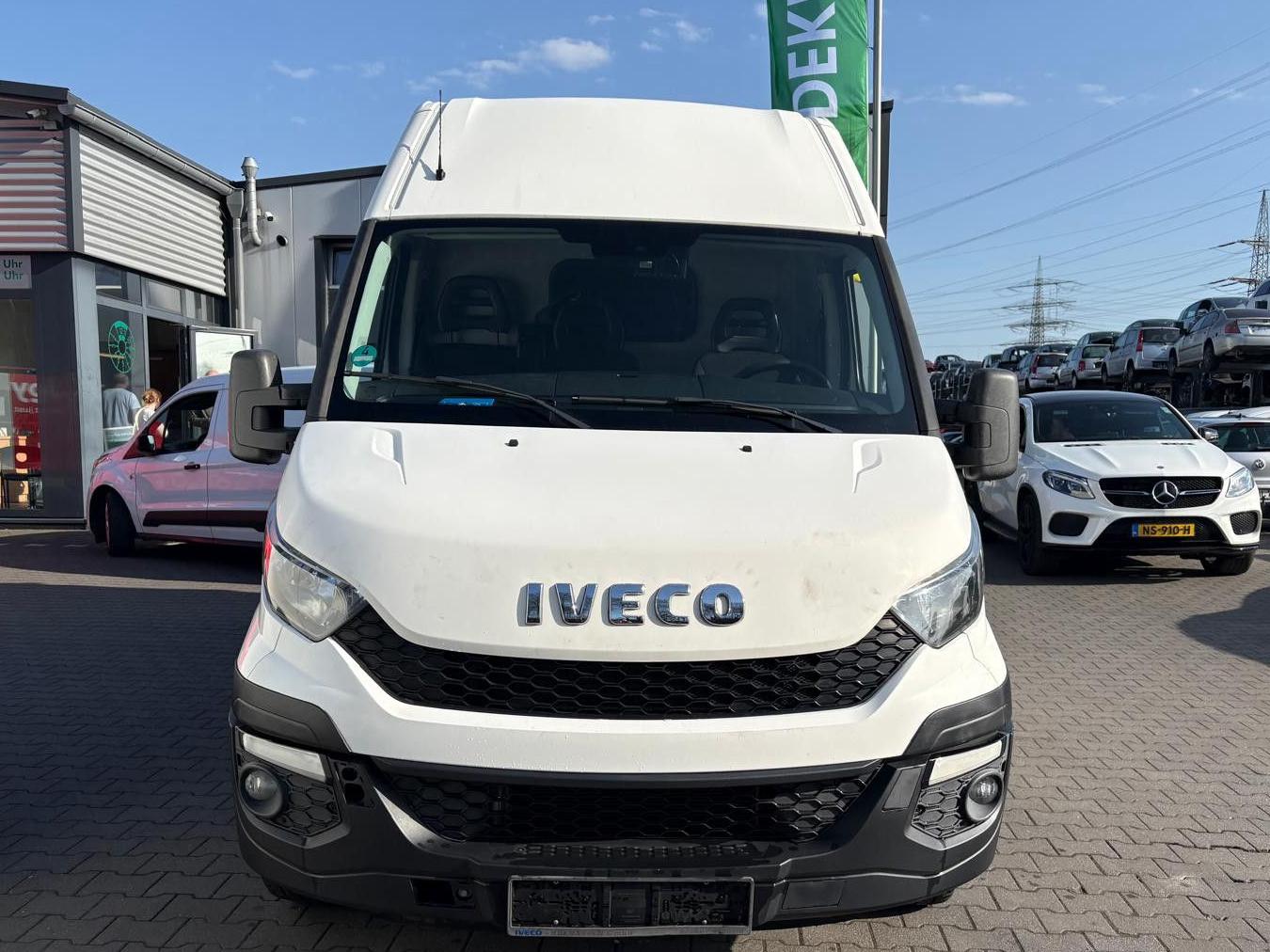 Iveco Daily Kasten HKa 35 S ... V Radstand 3520