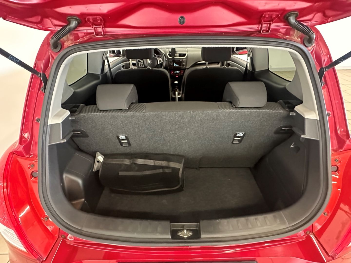 Fahrzeugabbildung Suzuki Swift Sport 1.6 Bi-Xenon Klimaautomatik Keyless
