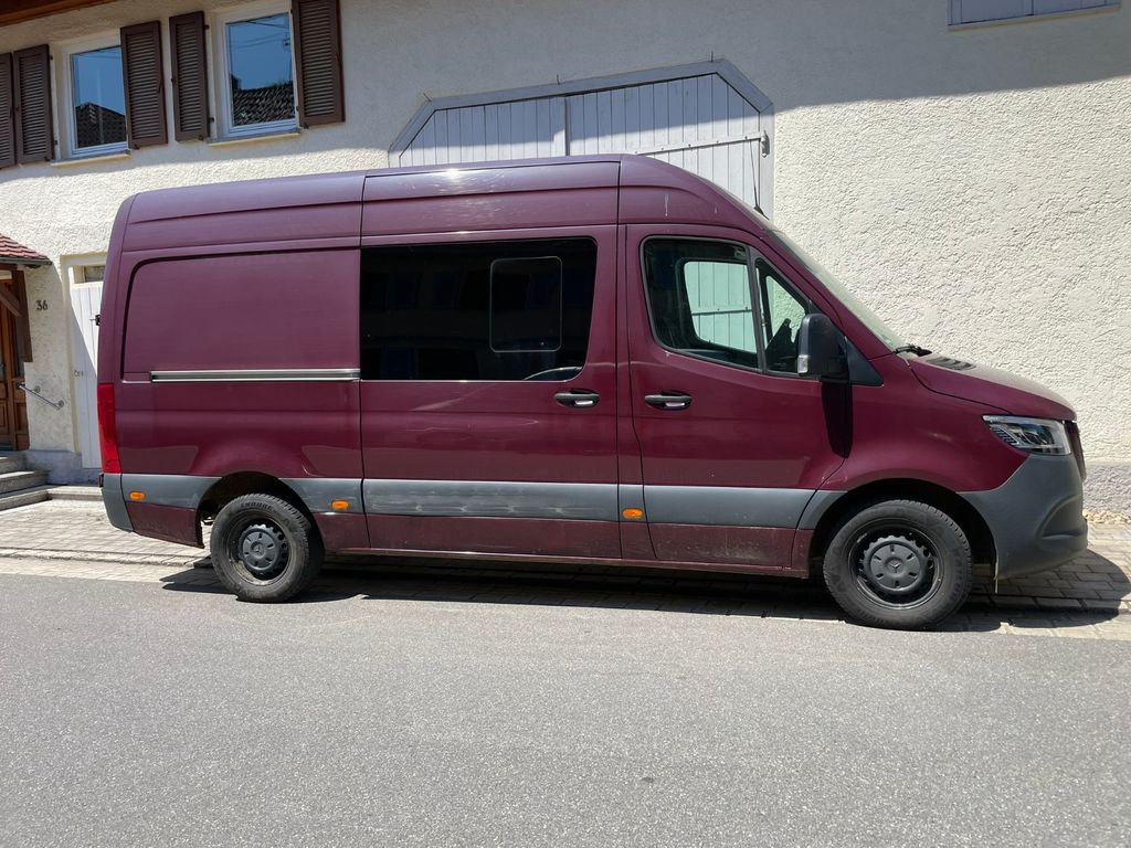Image of Mercedes-Benz Sprinter