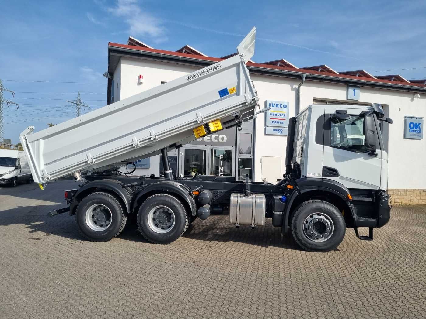Fahrzeugabbildung Iveco AD300X48Z HR OFF 6x4 Meiller-Kipper + Bordmatik