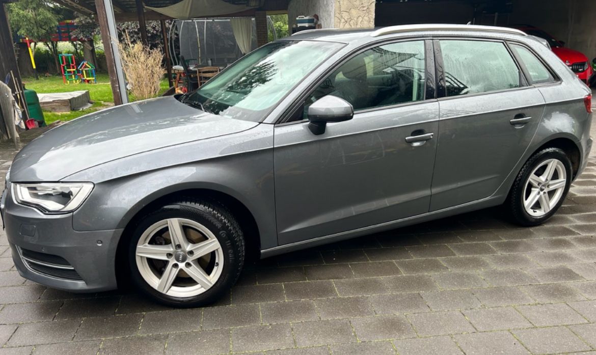 AUDI A3 1.6 TDI Sportback -