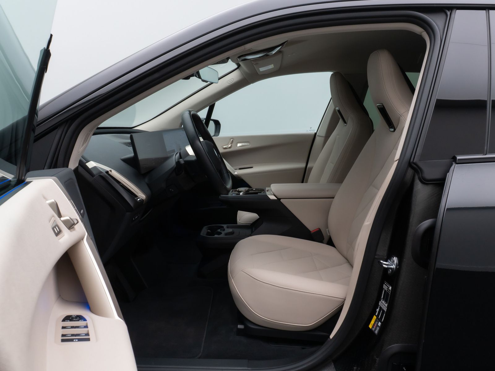 Fahrzeugabbildung BMW IX xD50  Sport 360&deg;DAB H/K Laser Komfort ACC 22"
