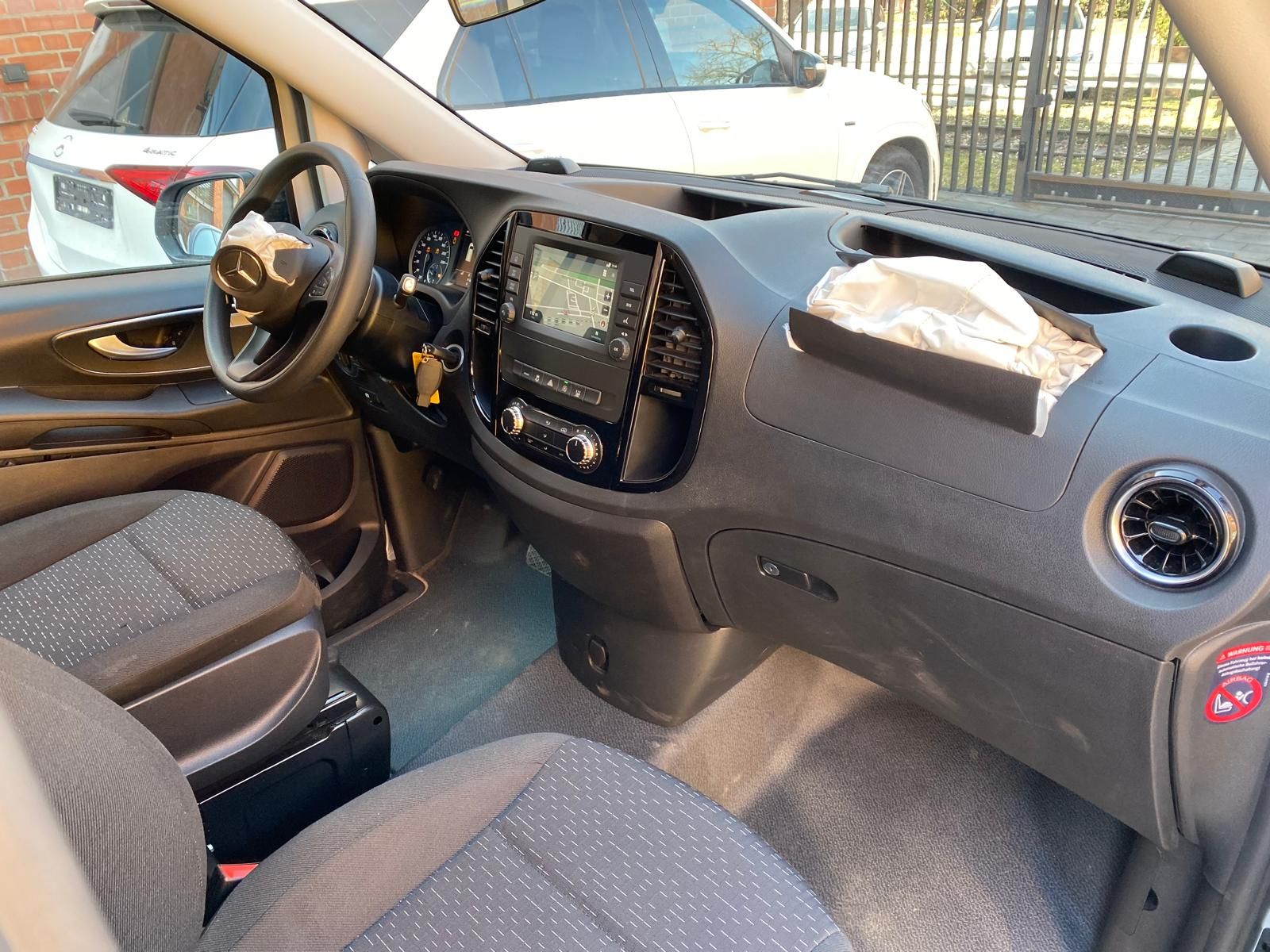 Fahrzeugabbildung Mercedes-Benz Vito 116 d 4x4 PRO Lang/AHK/RFK/Navi/STHZ