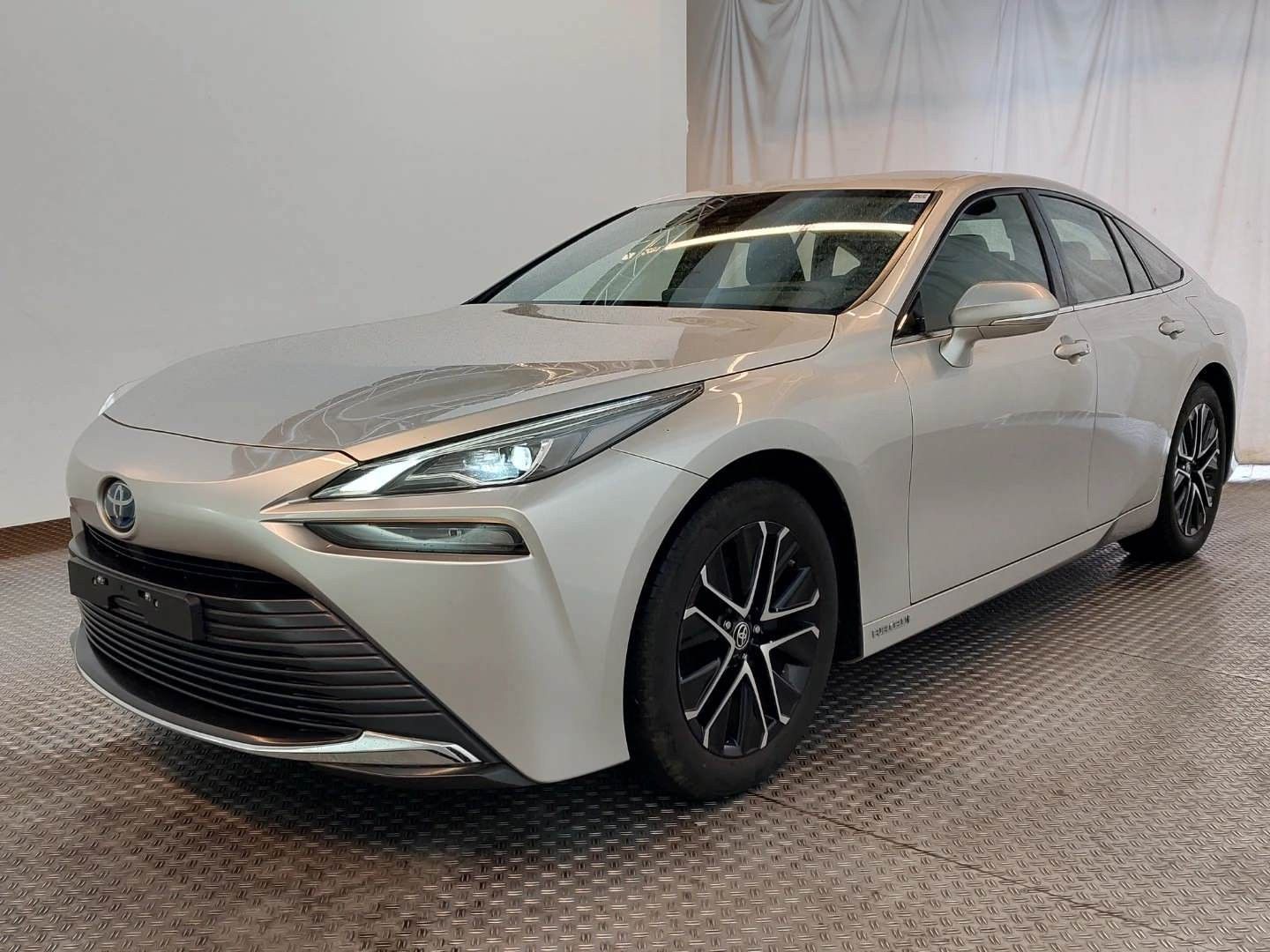 TOYOTA Mirai