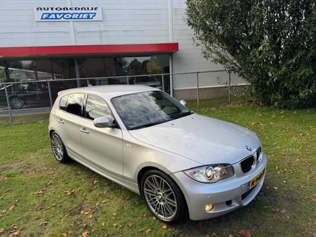 BMW 130 1-serie 130i M-SPORT ULTIMATE EDITION/AUTOMA