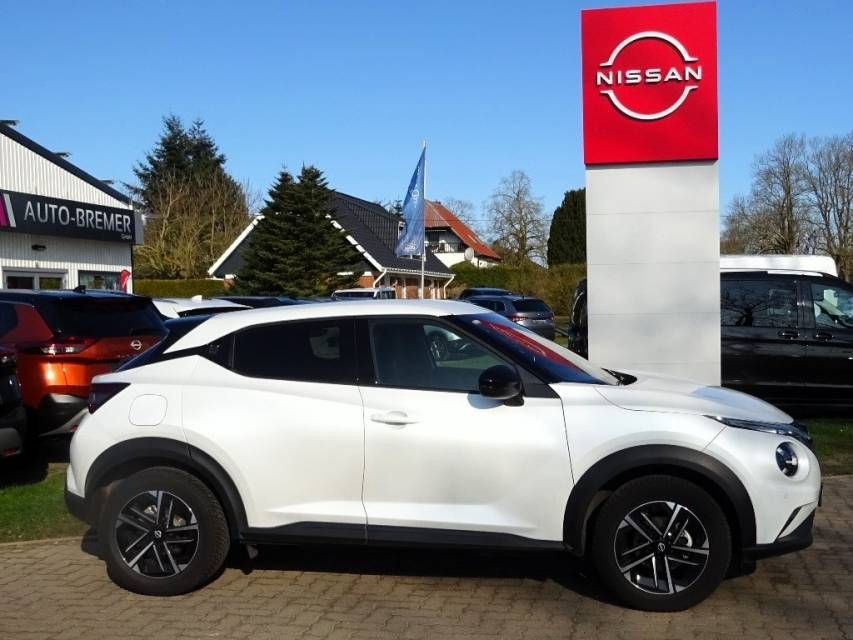 Fahrzeugabbildung Nissan JUKE 1.0 DIG-T Automatik Navi Frontscheibenheizu