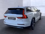Volvo V60 CC Plus AWD Bluetooth Navi LED Vollleder - Volvo: C 60