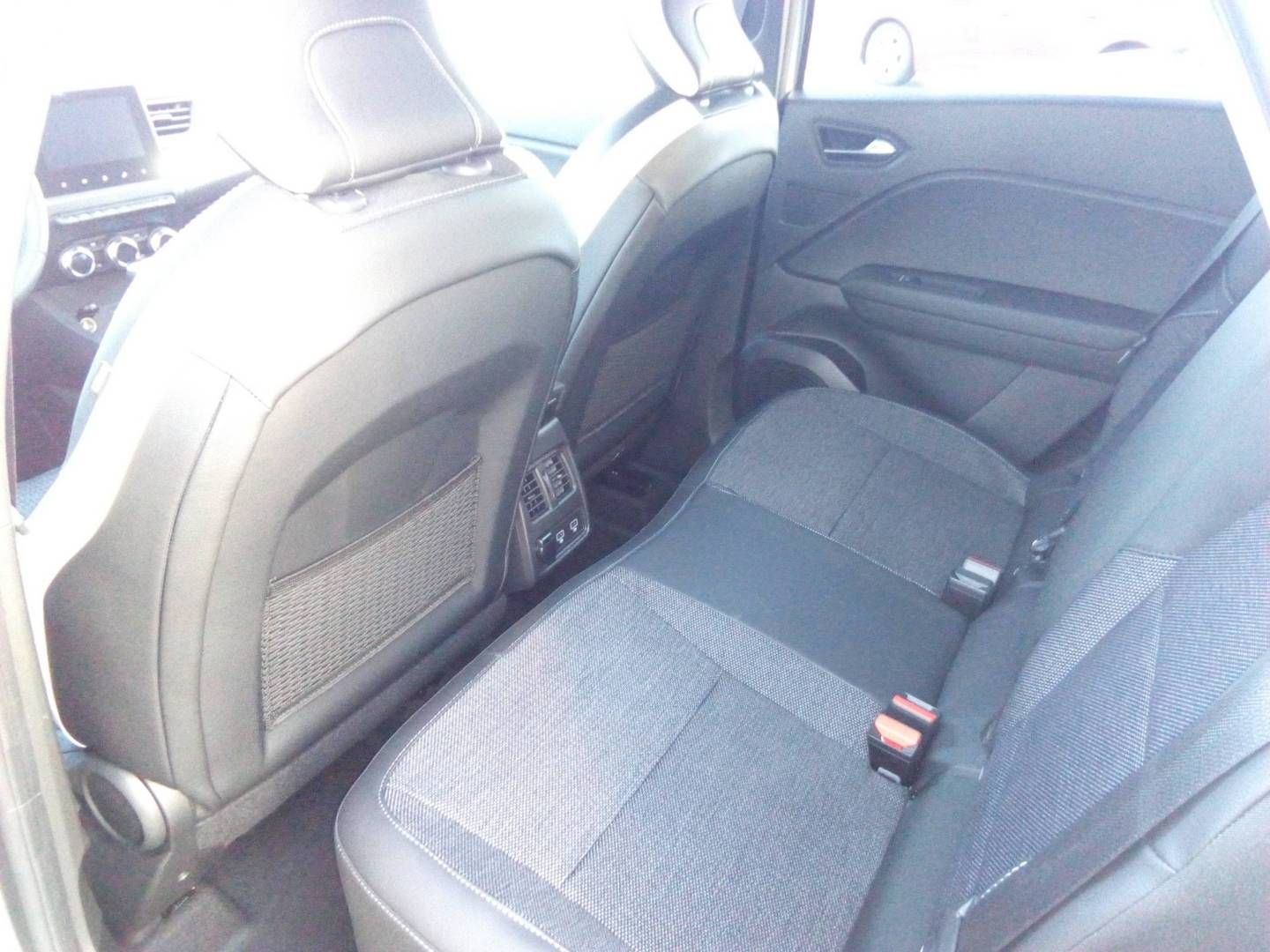 Fahrzeugabbildung Renault CAPTUR TECHNO TCe 140