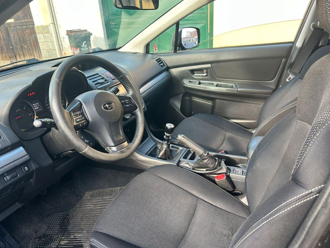 Subaru XV 2012 — photo 8
