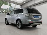 Mitsubishi Outlander ClearTec Invite 4WD, Scheckheft - Mitsubishi Outlander: Invite