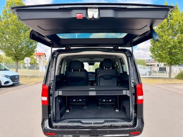 Mercedes V 220 - 8