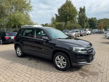 Volkswagen Tiguan - 3