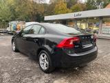 Volvo S60 S 60 D4 - Volvo S60: Schwarz