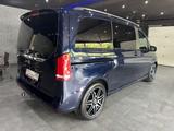 Mercedes-Benz V 300d 4Matic AMG /Sitzklima /LEDER / 360°KAMERA - blaue Mercedes-Benz V 300