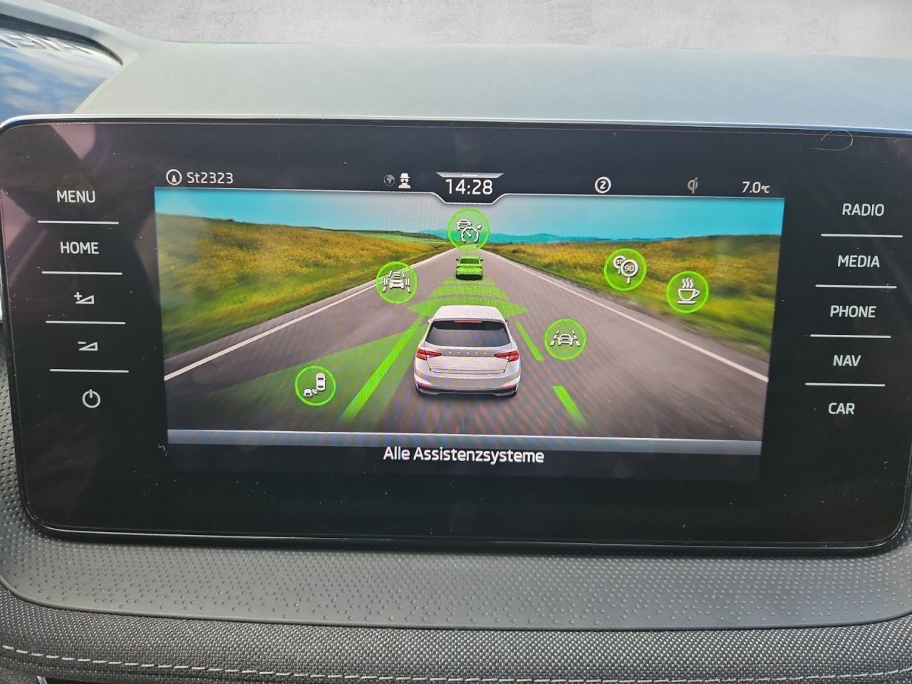 Fahrzeugabbildung SKODA Fabia TSI Style 81 kW LED/NAVI/ACC/SHZ/LHZ