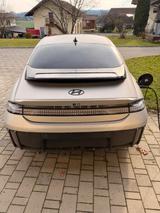 Hyundai IONIQ 6 77,4kWh 239kW First Edition - Hyundai IONIQ 6 mit Panoramadach