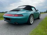 Porsche 993 Carrera  4 Cabrio, DE, Wimbledon grün 911 - Porsche aus 1996: 911 Carrera
