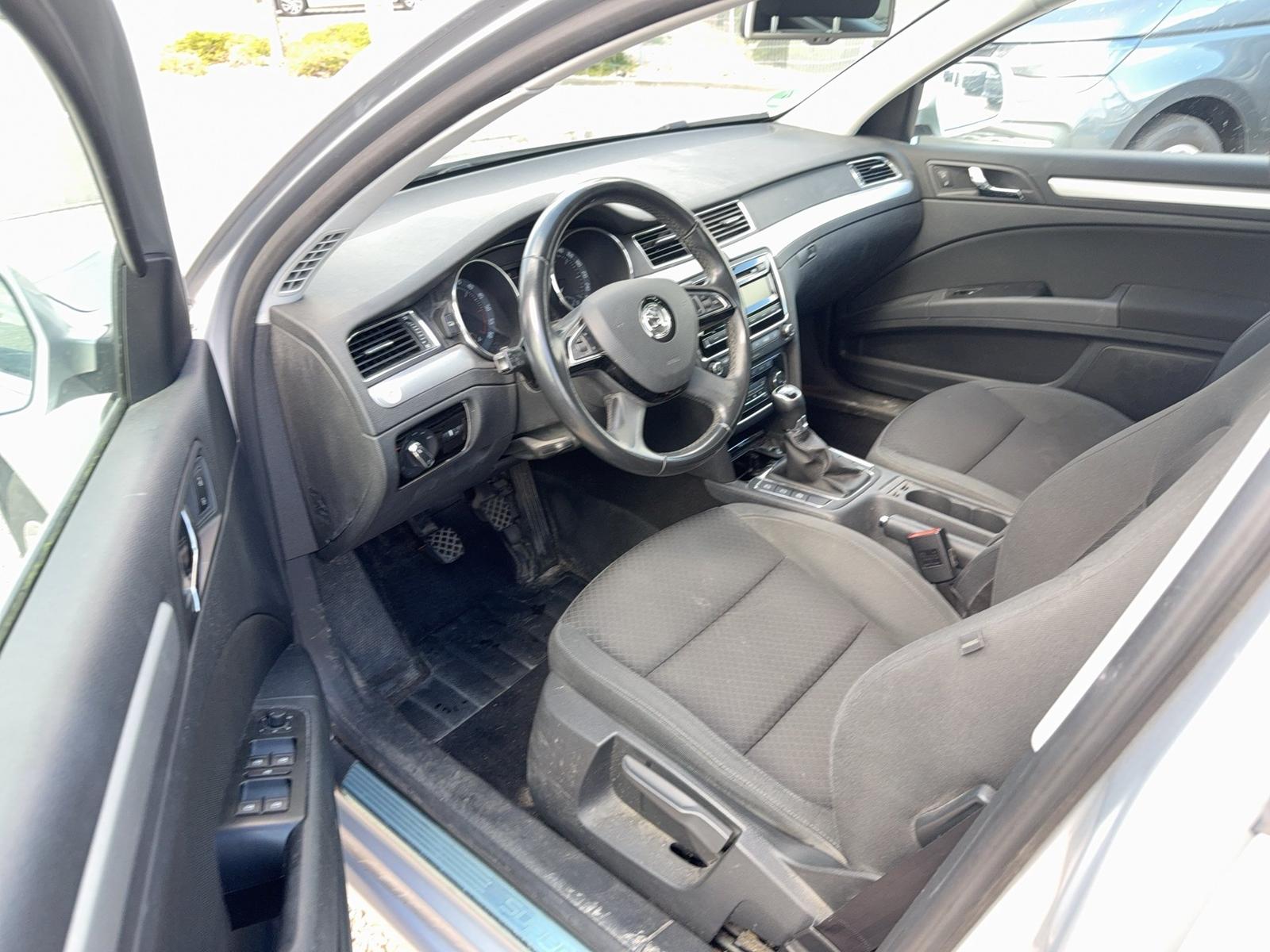 Skoda Superb 2014 — photo 9