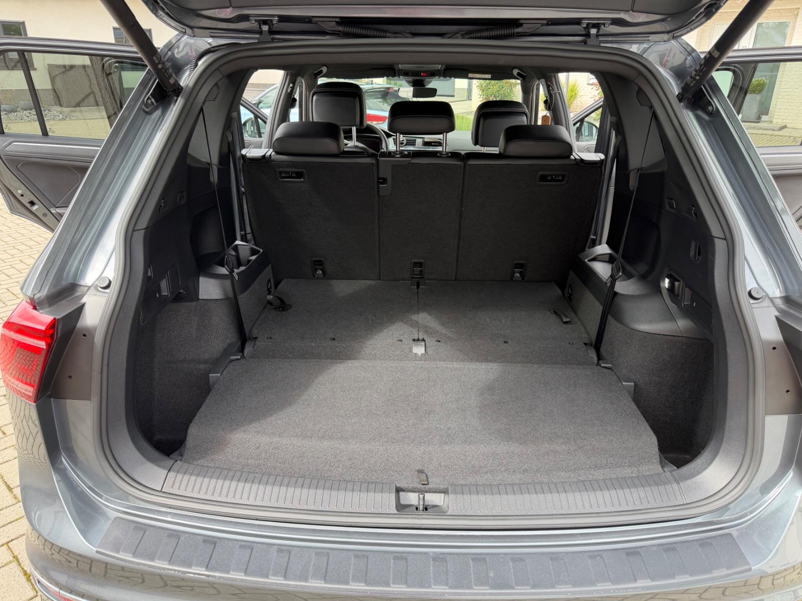 Volkswagen Tiguan Allspace 2.0 TDI SCR R-Line 7-Sitze